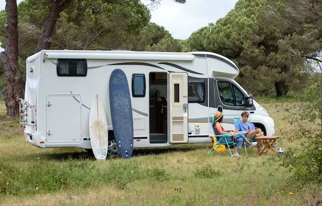 things to look at when buying a used travel trailer